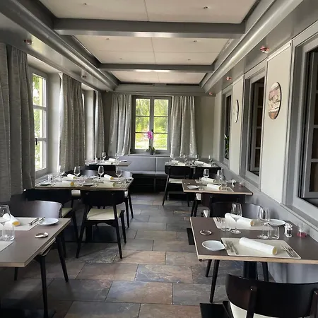 Gaestehaus Altes Faehrhaus Hotel