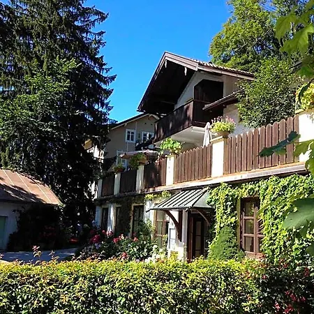 Otel Gaestehaus Altes Faehrhaus Bad Tölz
